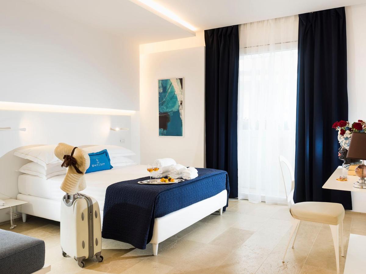 Hotel White Bay Fontane Bianche Esterno foto